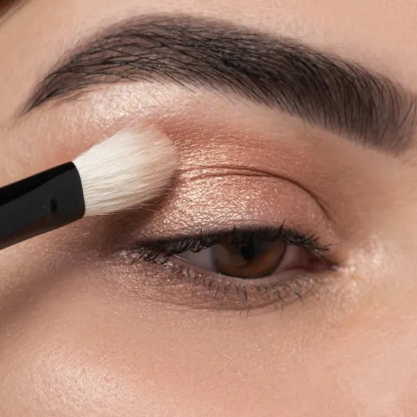 Аппликатор для теней Artdeco Blending Brush  photo 2