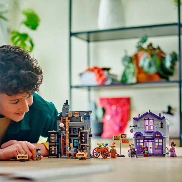 Constructor LEGO Ollivanders & Madam Malkin'S Robes Scenă din film/ Multicolor photo 10