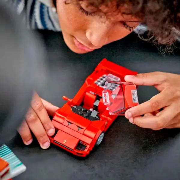 Конструктор LEGO Ferrari F40 Автомобиль/ Красный photo 9 Конструктор LEGO Ferrari F40 Автомобиль/ Красный photo 9