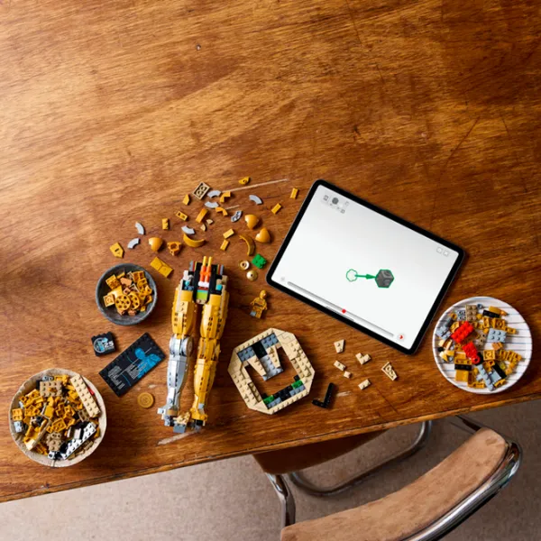 Constructor LEGO C-3PO Personaj de film/ Gold photo 10