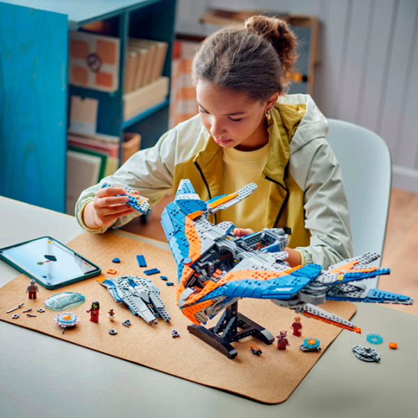 Constructor LEGO The Milano Spaceship Scenă din film/ Multicolor photo 9