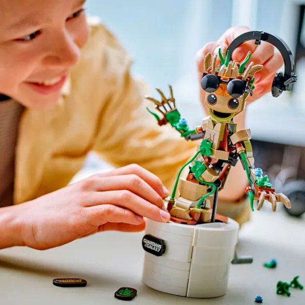 Constructor LEGO Dancing Groot Personaj de film/ Brown photo 9
