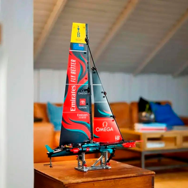 Constructor LEGO Emirates Team New Zealand AC75 Iaht/ Red photo 10