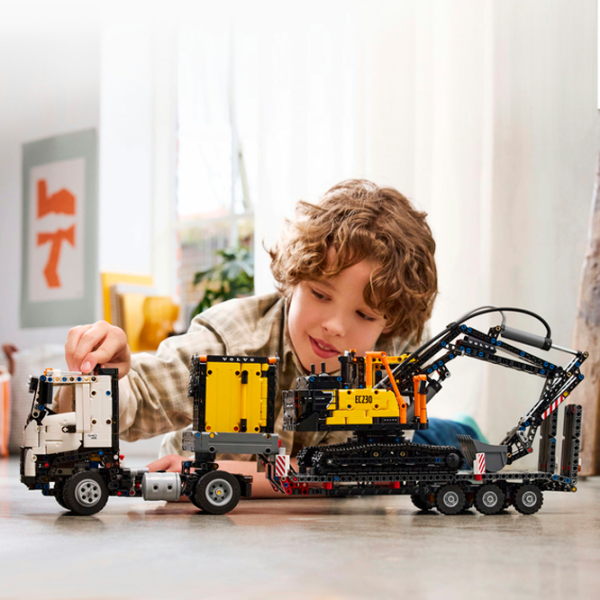 Constructor LEGO Volvo FMX Truck & EC230 Electric Excavat Camion/ Multicolor photo 10