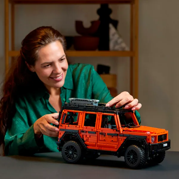 Конструктор LEGO Mercedes-Benz G 500 Автомобиль/ Оранжевый photo 10