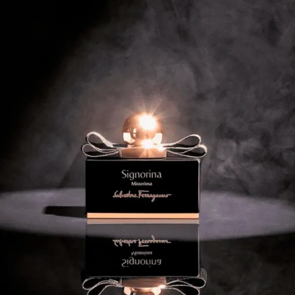 Parfum pentru femei Salvatore Ferragamo Signorina Misteriosa Apă de parfum / Oriental photo 3 Parfum pentru femei Salvatore Ferragamo Signorina Misteriosa Apă de parfum / Oriental photo 3