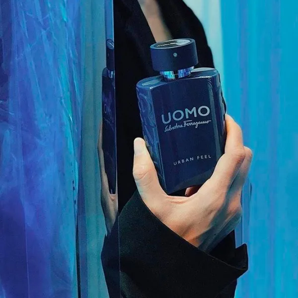 Parfum pentru bărbați Salvatore Ferragamo UOMO URBAN FEEL Apă de toaletă / Lemnos photo 5 Parfum pentru bărbați Salvatore Ferragamo UOMO URBAN FEEL Apă de toaletă / Lemnos photo 5