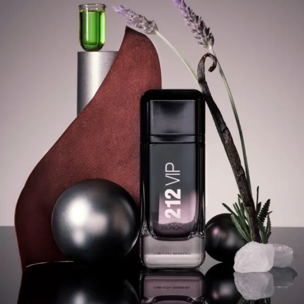 Parfum pentru bărbați Carolina Herrera 212 VIP BLACK Apă de parfum / Fougere photo 4