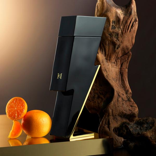 Parfum pentru bărbați Carolina Herrera CH BAD BOY Apă de toaletă / Oriental photo 5 Parfum pentru bărbați Carolina Herrera CH BAD BOY Apă de toaletă / Oriental photo 5