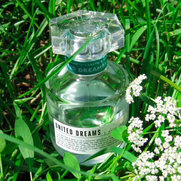 Parfum pentru femei Benetton Live Free Apă de toaletă / Fructat photo 5 Parfum pentru femei Benetton Live Free Apă de toaletă / Fructat photo 5