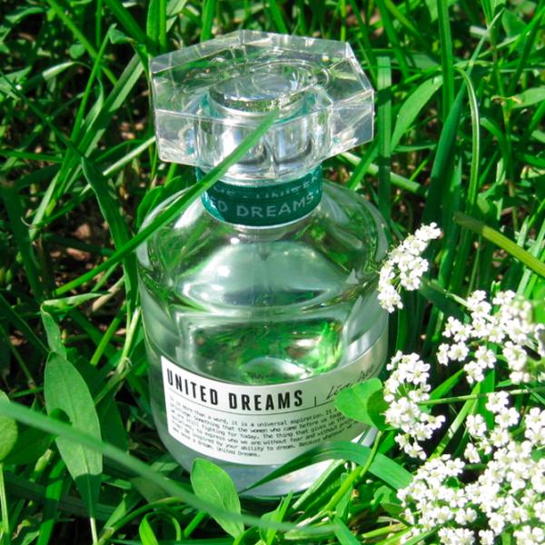 Parfum pentru femei Benetton Live Free Apă de toaletă / Fructat photo 5 Parfum pentru femei Benetton Live Free Apă de toaletă / Fructat photo 5