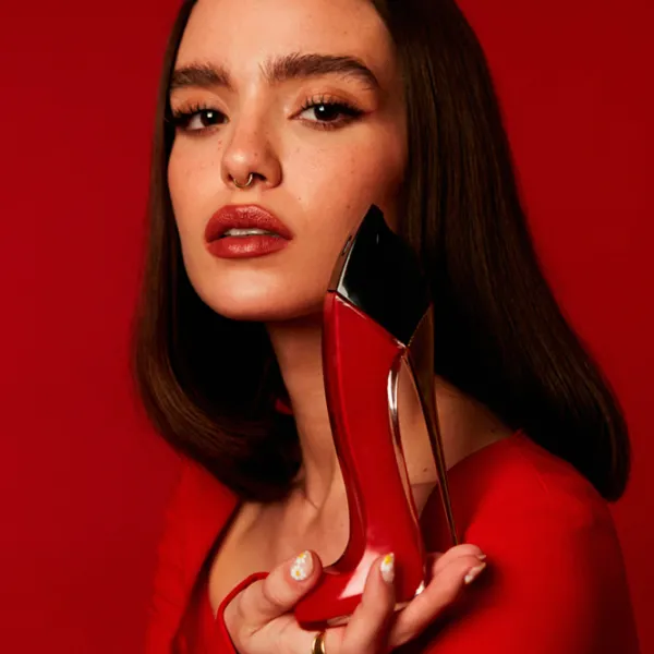 Парфюм для женщин Carolina Herrera Very Good Girl Парфюмерная вода / Фруктовый photo 4 Парфюм для женщин Carolina Herrera Very Good Girl Парфюмерная вода / Фруктовый photo 4