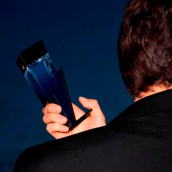 Парфюм для мужчин Carolina Herrera Bad Boy Cobalt Парфюмерная вода / Фужерный  photo 6 Парфюм для мужчин Carolina Herrera Bad Boy Cobalt Парфюмерная вода / Фужерный  photo 6