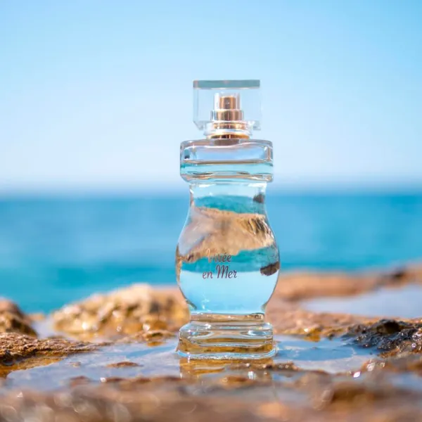 Parfum pentru femei Jeanne Arthes COLLECTION AZUR VIREE EN MER Apă de parfum / Acvatic photo 4 Parfum pentru femei Jeanne Arthes COLLECTION AZUR VIREE EN MER Apă de parfum / Acvatic photo 4