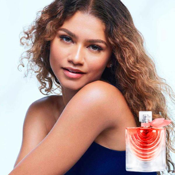 Parfum pentru femei Lancome La Vie Est Belle Iris Absolu Apă de parfum / Fructat photo 5 Parfum pentru femei Lancome La Vie Est Belle Iris Absolu Apă de parfum / Fructat photo 5