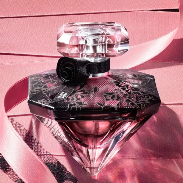Parfum pentru femei Lancome La Nuit Tresor Dentelle De Roses Apă de parfum / Rafinate photo 3 Parfum pentru femei Lancome La Nuit Tresor Dentelle De Roses Apă de parfum / Rafinate photo 3