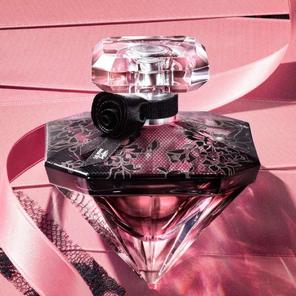 Parfum pentru femei Lancome La Nuit Tresor Dentelle De Roses Apă de parfum / Rafinate photo 3 Parfum pentru femei Lancome La Nuit Tresor Dentelle De Roses Apă de parfum / Rafinate photo 3