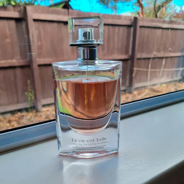 Парфюм для женщин Lancome La Vie est Belle Florale Туалетная вода / Фруктовый photo 4 Парфюм для женщин Lancome La Vie est Belle Florale Туалетная вода / Фруктовый photo 4