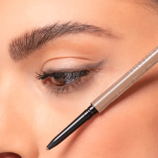Creion pentru sprâncene Artdeco Ultra Fine Brow Liner Brown photo 4 Creion pentru sprâncene Artdeco Ultra Fine Brow Liner Brown photo 4