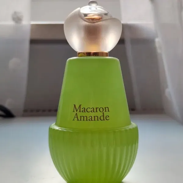 Parfum pentru femei Jeanne Arthes TEA TIME A PARIS MACARON AMANDE Apă de parfum / Floral photo 5 Parfum pentru femei Jeanne Arthes TEA TIME A PARIS MACARON AMANDE Apă de parfum / Floral photo 5