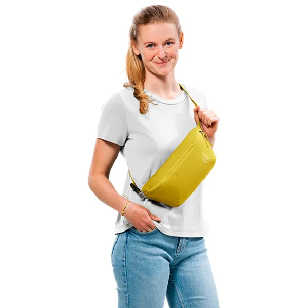 Поясная сумка Deuter Avengo 1.5  / Черный Turmeric / 1.5 л photo 4 Поясная сумка Deuter Avengo 1.5  / Черный Turmeric / 1.5 л photo 4