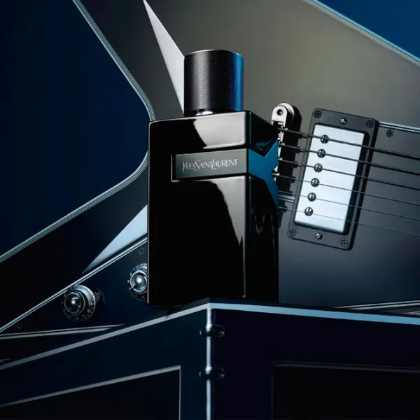 Parfum pentru bărbați Yves Saint Laurent Y LE PARFUM Apă de parfum / Fougere photo 3 Parfum pentru bărbați Yves Saint Laurent Y LE PARFUM Apă de parfum / Fougere photo 3