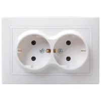 Розетка IEK РС12-3-ККм 250 В / Type-F / Белый