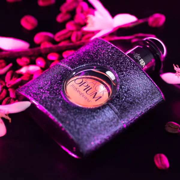 Парфюм для женщин Yves Saint Laurent Black Opium Nuit Blanche Парфюмерная вода / Цветочный photo 4 Парфюм для женщин Yves Saint Laurent Black Opium Nuit Blanche Парфюмерная вода / Цветочный photo 4