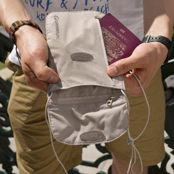 Portmoneu Unisex Lifeventure RFID Body Wallet  / Beige photo 2 Portmoneu Unisex Lifeventure RFID Body Wallet  / Beige photo 2