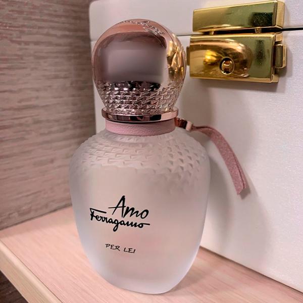 Parfum pentru femei Salvatore Ferragamo Amo Ferragamo Apă de parfum / Fructat photo 5 Parfum pentru femei Salvatore Ferragamo Amo Ferragamo Apă de parfum / Fructat photo 5