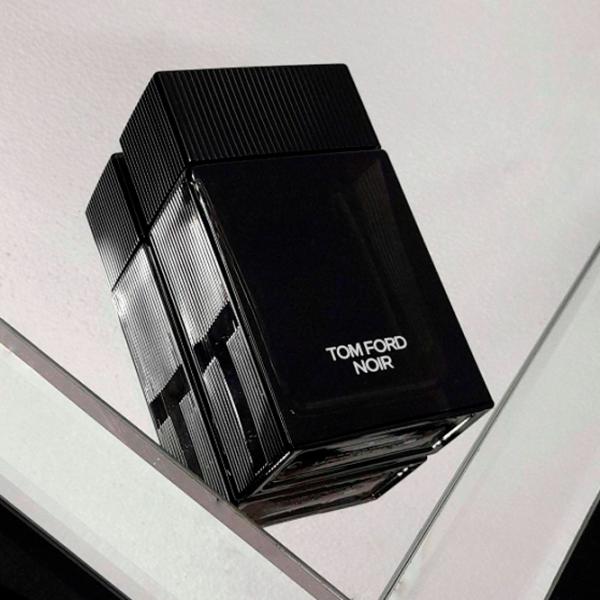 Парфюм для мужчин Tom Ford NOIR SPRAY Парфюмерная вода / Пряный photo 5 Парфюм для мужчин Tom Ford NOIR SPRAY Парфюмерная вода / Пряный photo 5