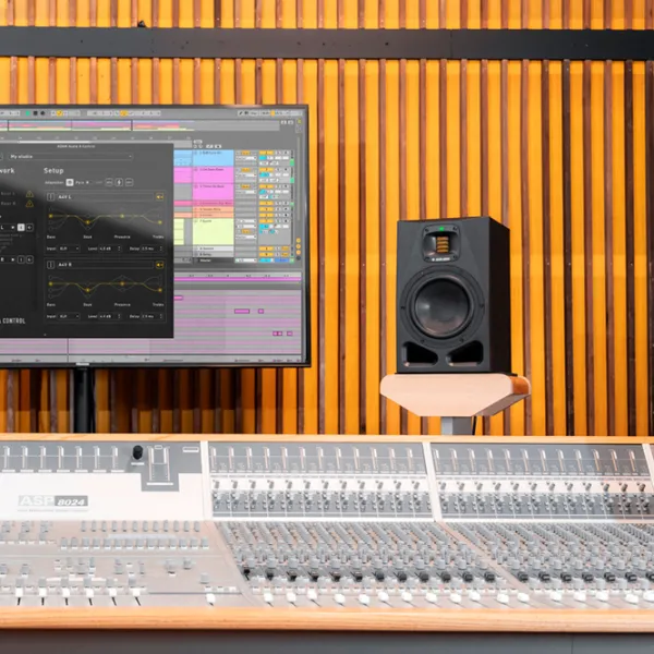 Студийный монитор Adam Audio A7V 105 дБ / 110 Вт photo 5