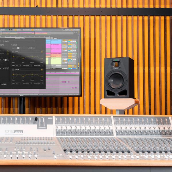 Студийный монитор Adam Audio A7V 105 дБ / 110 Вт photo 5