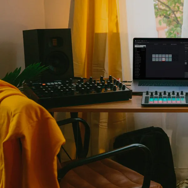 Monitor de studio Adam Audio T5V 106 dB / 70 W photo 4