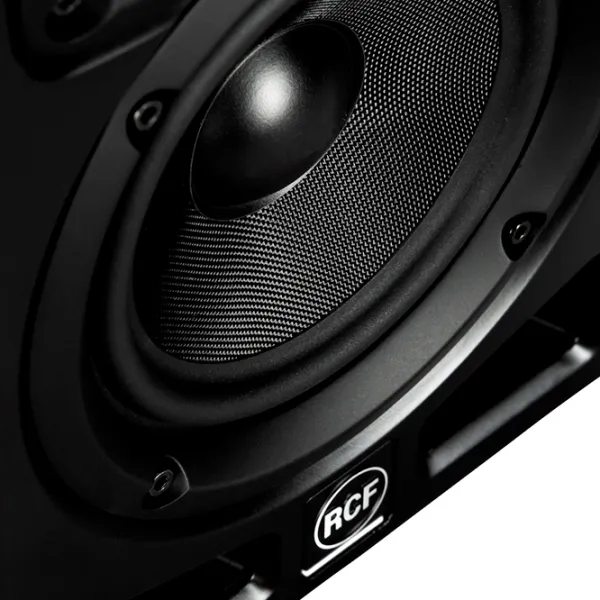 Студийный монитор RCF Ayra Pro8 111 дБ / 140 Вт photo 5 Студийный монитор RCF Ayra Pro8 111 дБ / 140 Вт photo 5