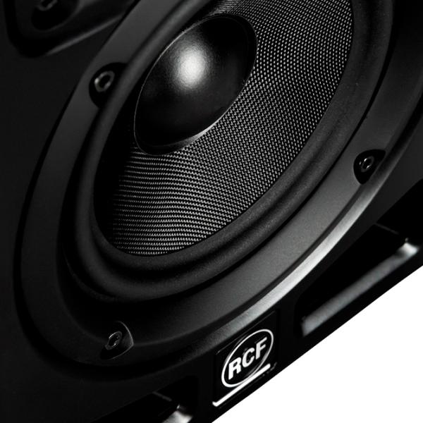 Студийный монитор RCF Ayra Pro8 111 дБ / 140 Вт photo 5 Студийный монитор RCF Ayra Pro8 111 дБ / 140 Вт photo 5