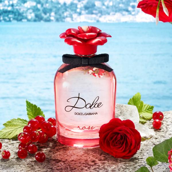 Parfum pentru femei Dolce & Gabbana Dolce Rose Apă de toaletă / Fructat photo 4 Parfum pentru femei Dolce & Gabbana Dolce Rose Apă de toaletă / Fructat photo 4