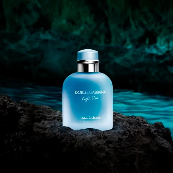 Parfum pentru bărbați Dolce & Gabbana Light Blue Eau Intense Pour Homme Apă de parfum / Acvatic photo 2 Parfum pentru bărbați Dolce & Gabbana Light Blue Eau Intense Pour Homme Apă de parfum / Acvatic photo 2