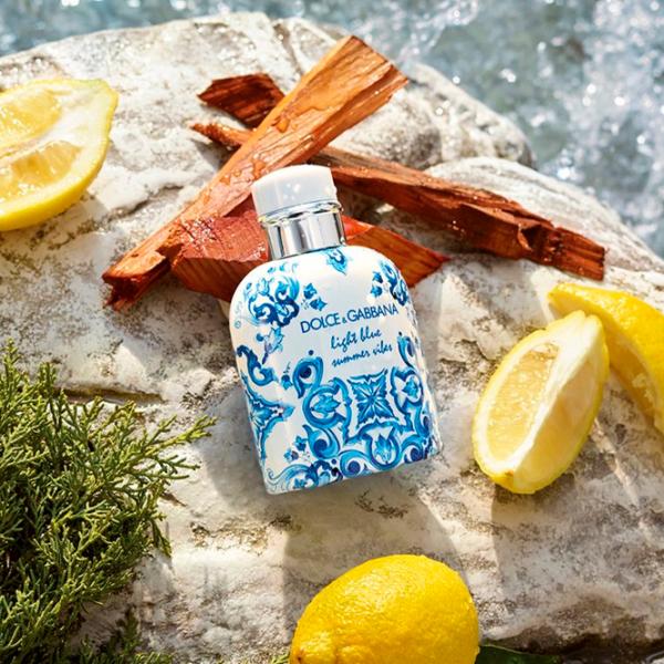 Парфюм для мужчин Dolce & Gabbana Light Blue Summer Vibes Pour Homme Туалетная вода / Фужерный  photo 3 Парфюм для мужчин Dolce & Gabbana Light Blue Summer Vibes Pour Homme Туалетная вода / Фужерный  photo 3