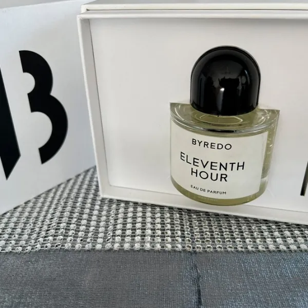 Parfum unisex BYREDO Eleventh Hour Apă de parfum / Aromatizat photo 3 Parfum unisex BYREDO Eleventh Hour Apă de parfum / Aromatizat photo 3