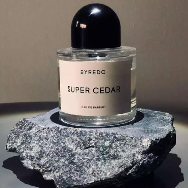 Parfum unisex BYREDO Super Cedar Apă de parfum / Lemnos photo 3