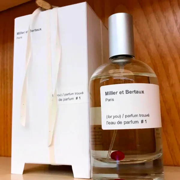 Parfum unisex Miller et Bertaux #1 Apă de parfum / Lemnos photo 5 Parfum unisex Miller et Bertaux #1 Apă de parfum / Lemnos photo 5