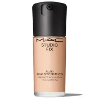 Fond de ten MAC Studio radiance 30 ml / Fair beige