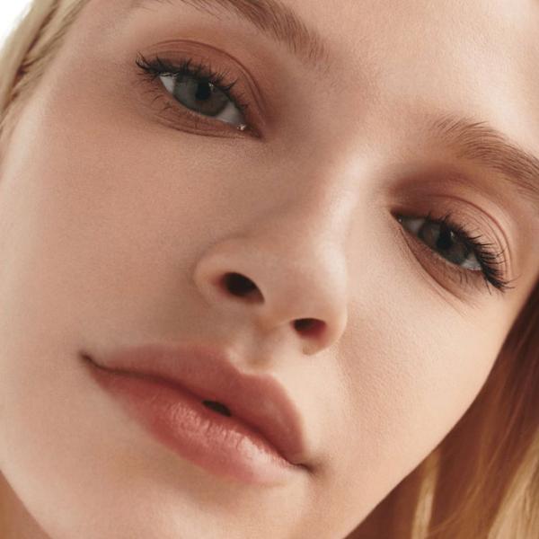 Fond de ten MAC Studio fix  30 ml / Light Beige photo 3 Fond de ten MAC Studio fix  30 ml / Light Beige photo 3