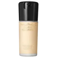 Fond de ten MAC Studio radiance 30 ml / Light Beige