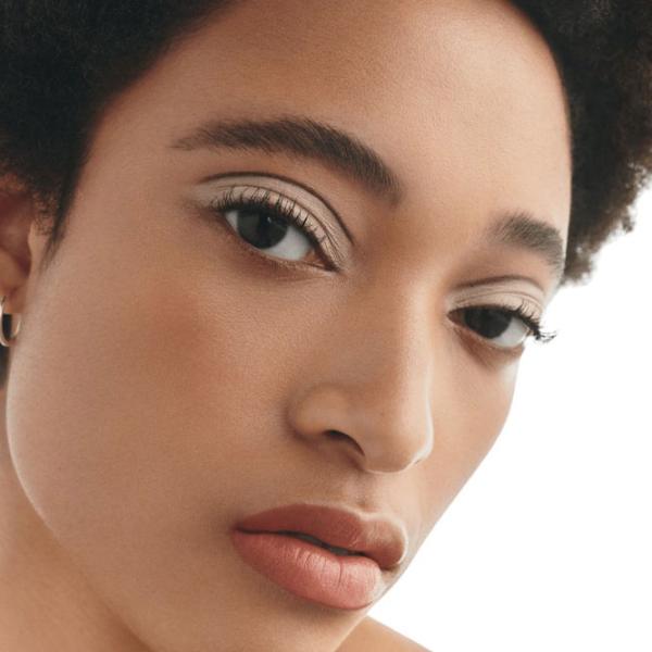 Тональный крем MAC Studio fix  30 мл / Light Beige photo 3 Тональный крем MAC Studio fix  30 мл / Light Beige photo 3