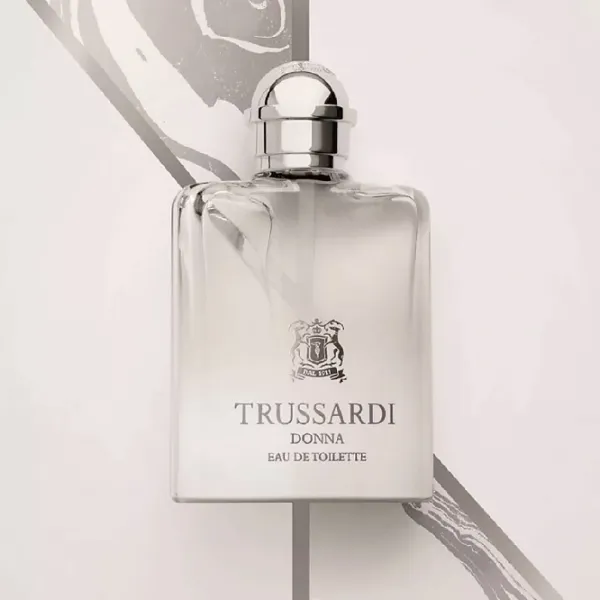 Parfum pentru femei Trussardi DONNA Apă de toaletă / Fructat photo 3 Parfum pentru femei Trussardi DONNA Apă de toaletă / Fructat photo 3