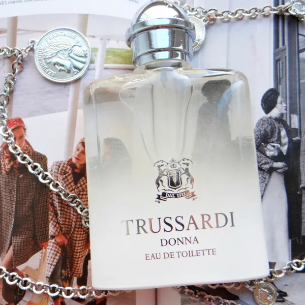 Parfum pentru femei Trussardi DONNA Apă de toaletă / Fructat photo 4 Parfum pentru femei Trussardi DONNA Apă de toaletă / Fructat photo 4