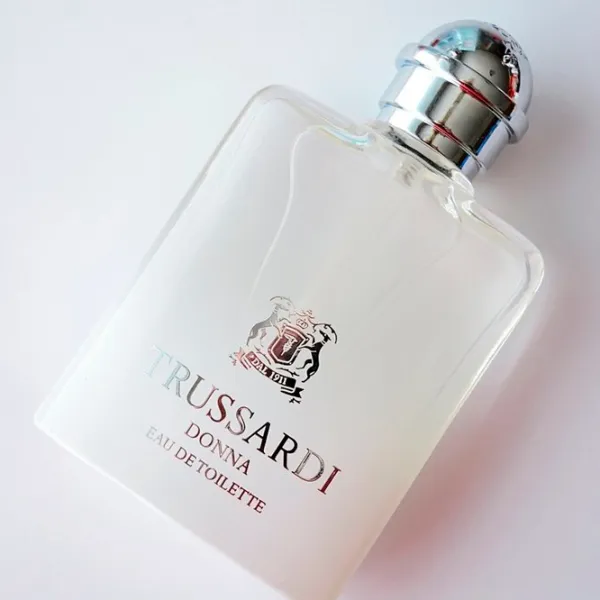 Parfum pentru femei Trussardi DONNA Apă de toaletă / Fructat photo 5 Parfum pentru femei Trussardi DONNA Apă de toaletă / Fructat photo 5