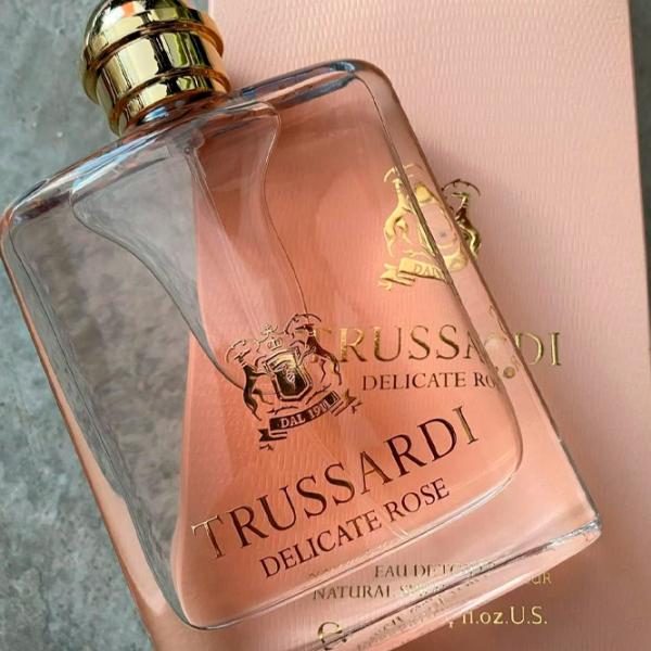 Parfum pentru femei Trussardi DELICATE ROSE Apă de toaletă / Fructat photo 5